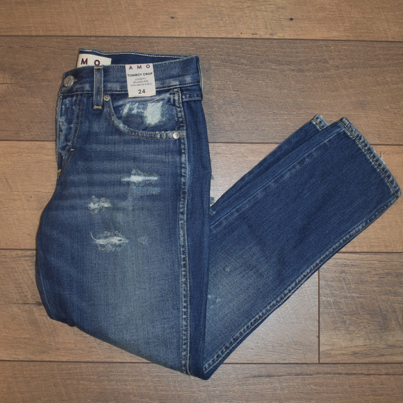 AMO Tomboy Crop Distressed Jeans - Picture 3 of 5